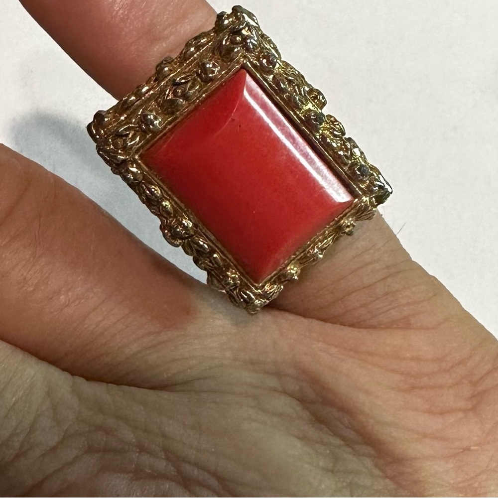 Perfume ring